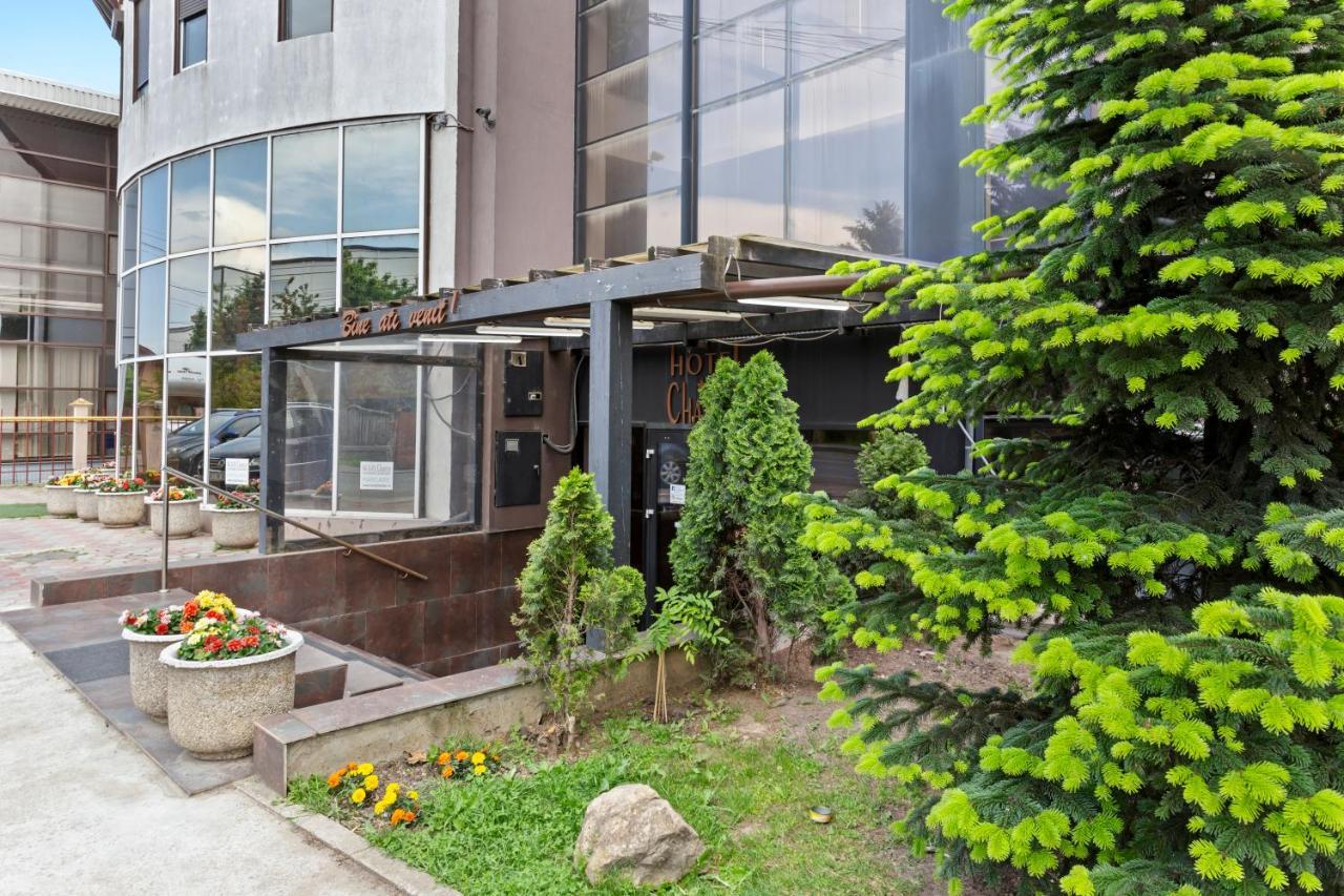 Hotel Charter オトペニ エクステリア 写真