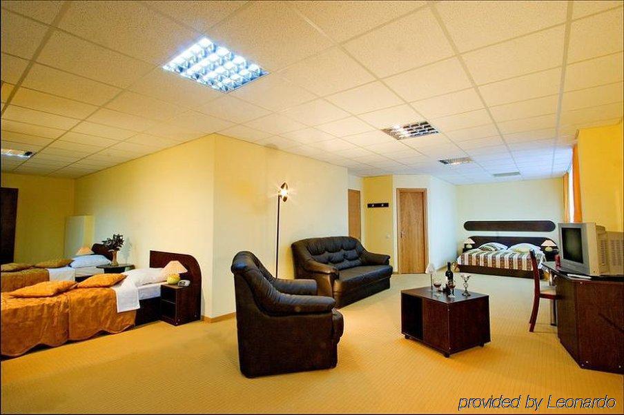Hotel Charter オトペニ 部屋 写真